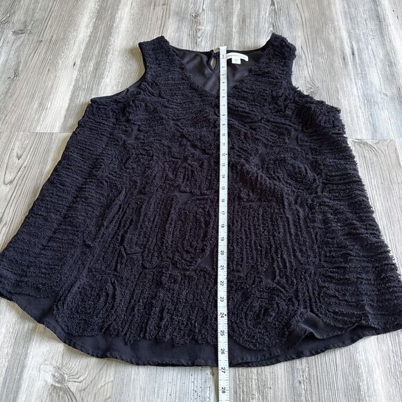 Coldwater Creek  Sleeveless Blouse Size L Black V Neck Embroidered Tunic Top - Picture 8 of 10